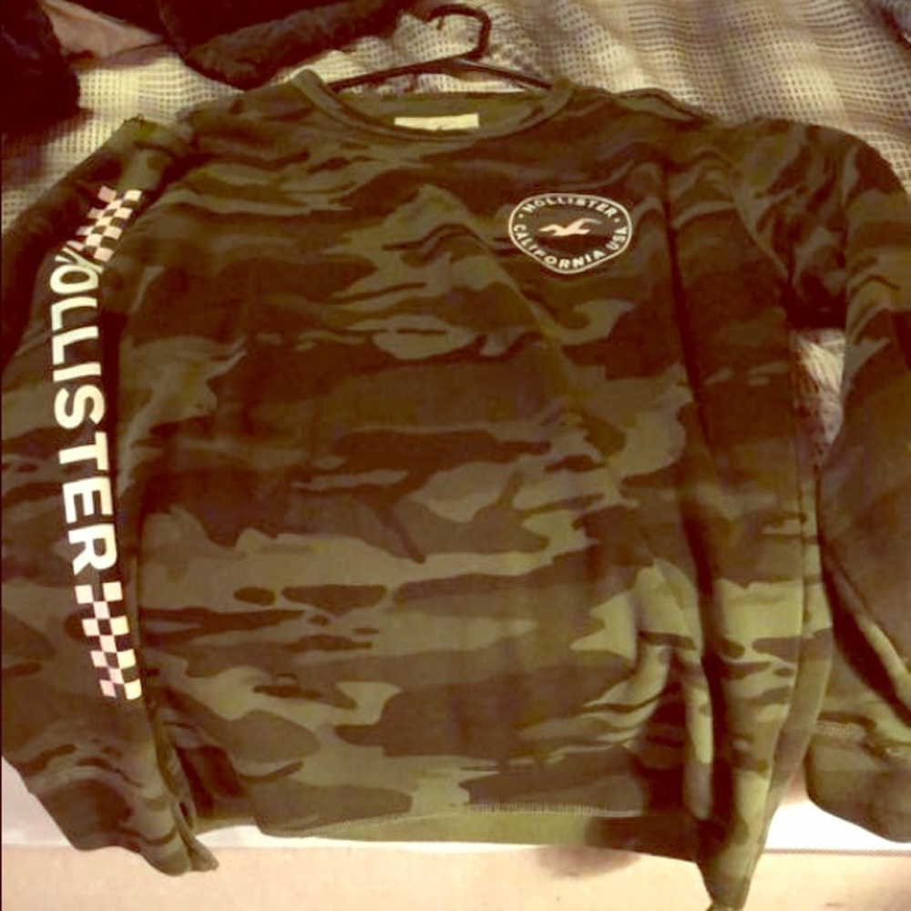 Medium hollister sweatshirt